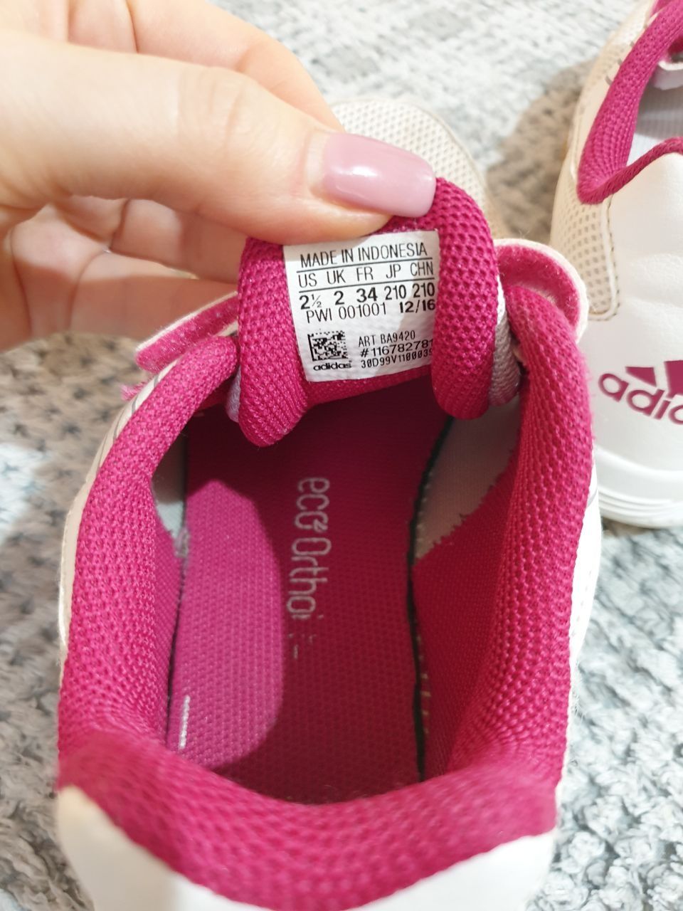 Кроссовки adidas (21 см стелька)