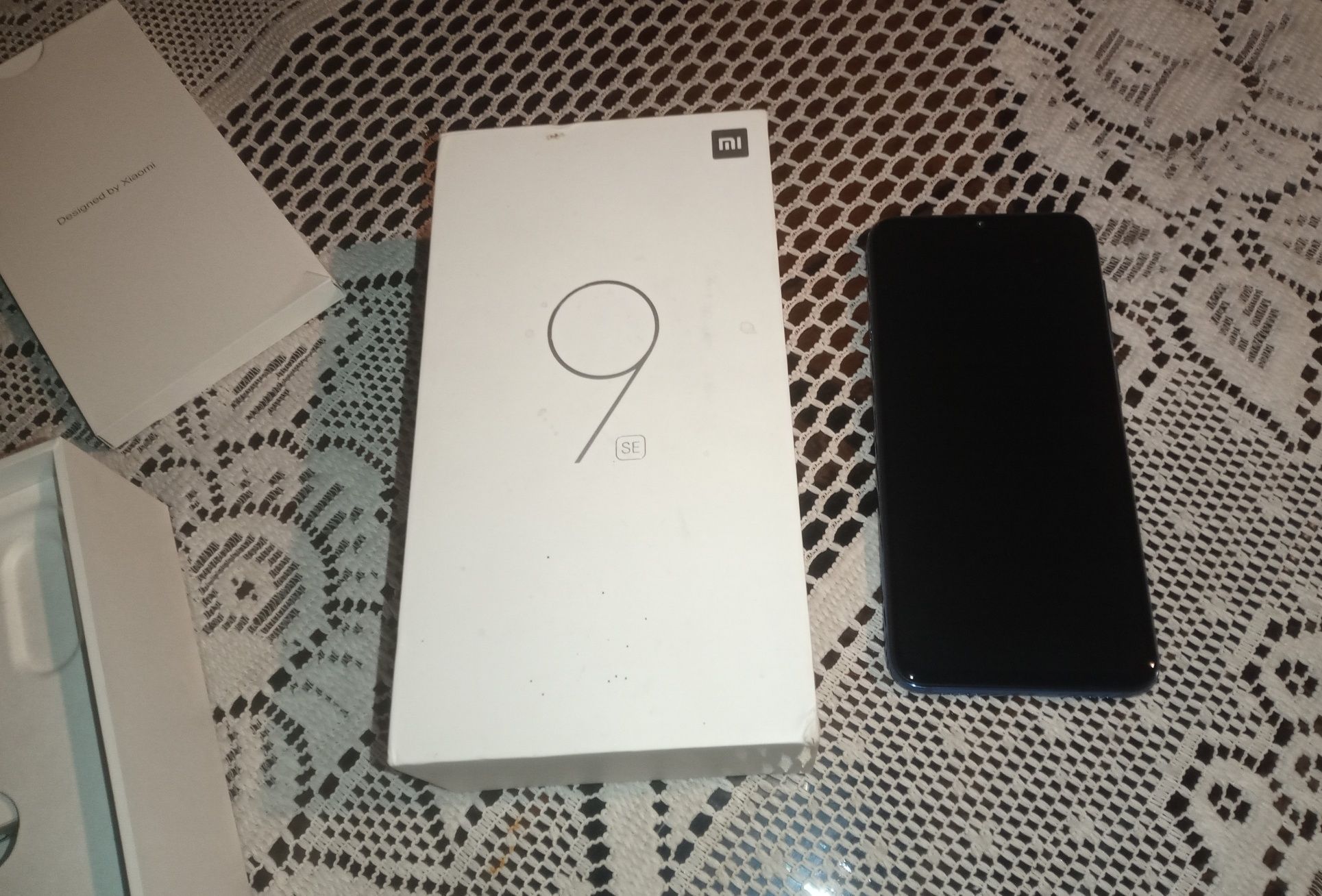 Telefon Xaomi Mi 9SE Niebieski