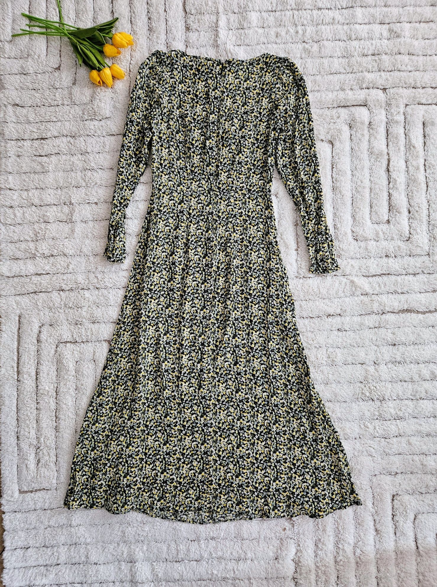 Długa sukienka z wiskozy H&M XS.
100% wiskozy.
