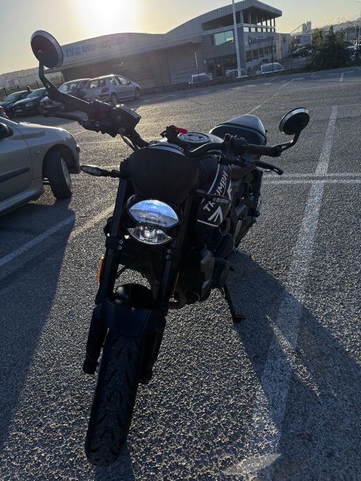 Triumph trident 660cc
