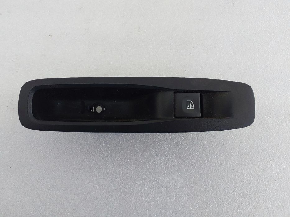 Comando / botão / interruptor vidros trás esquerdo RENAULT Megane IV (