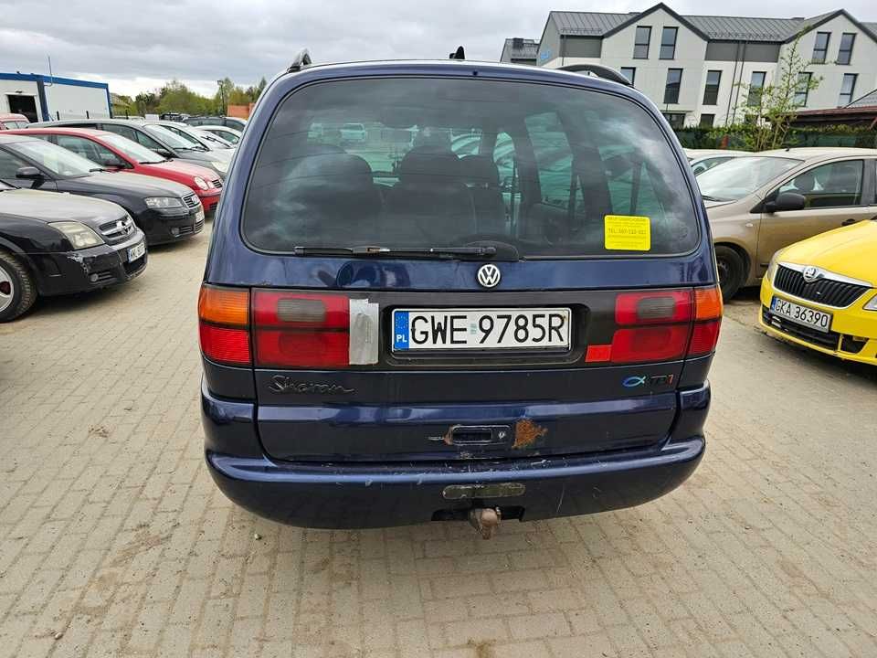 VOLKSWAGEN SHARAN 1999 rok 1.7 Diesel 7-ososbowy Opłaty aktualne!!!