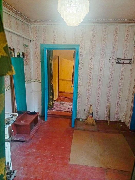 ТЕРМІНОВО недорога частина будинку в центрі