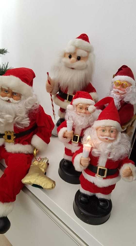 Bola e várias decorações  de Natal