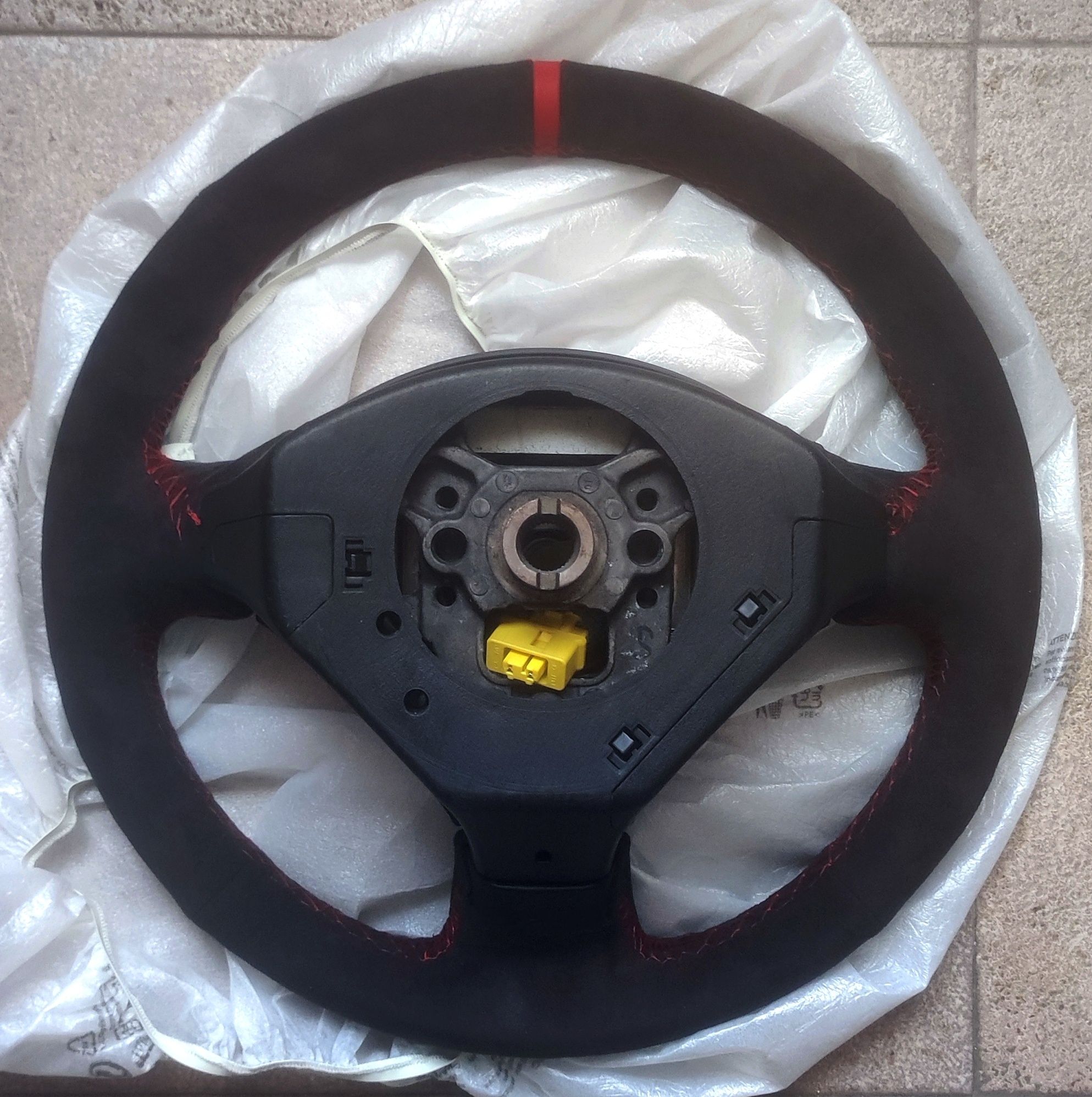 Volante Honda Type R MOMO edition