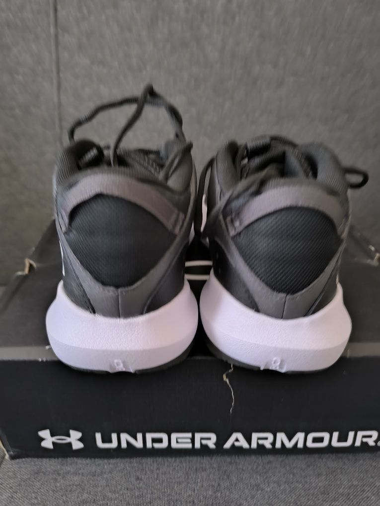 Under Armour buty sportowe