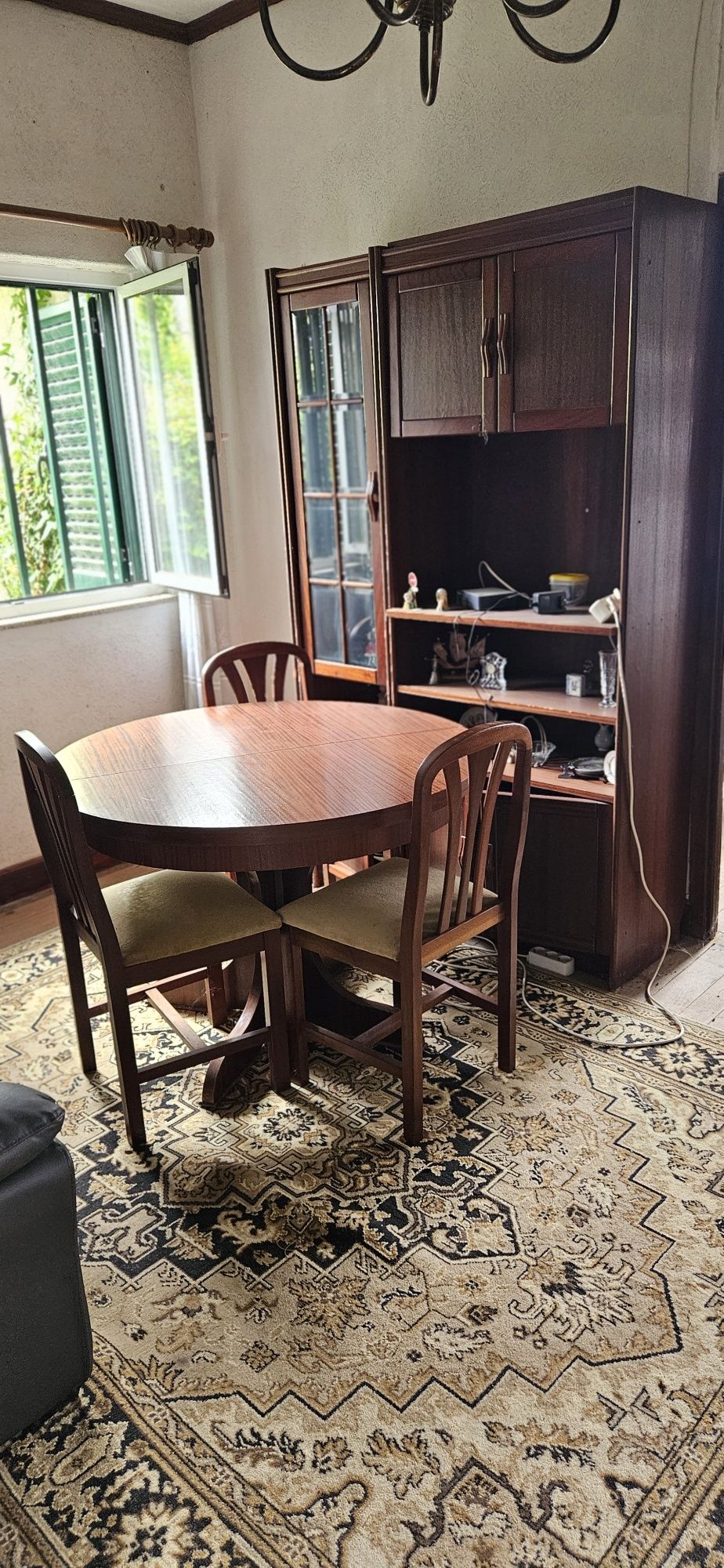Mesa sala e cadeiras