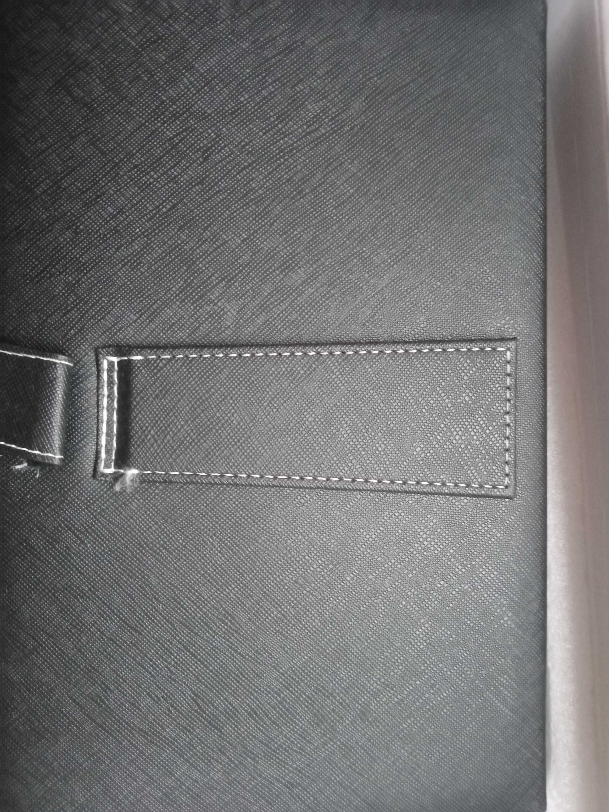 Etui do tabletu z klawiaturą