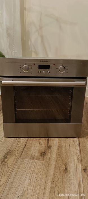 Piekarnik do zabudowy.