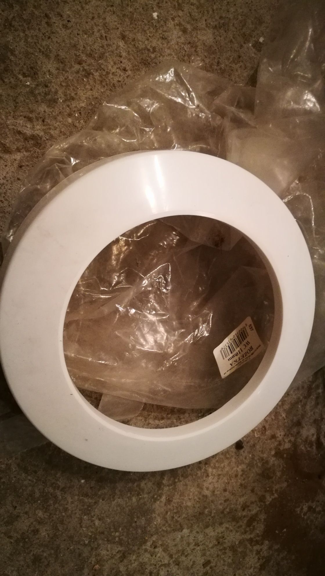 Rozetka WC 110 mm