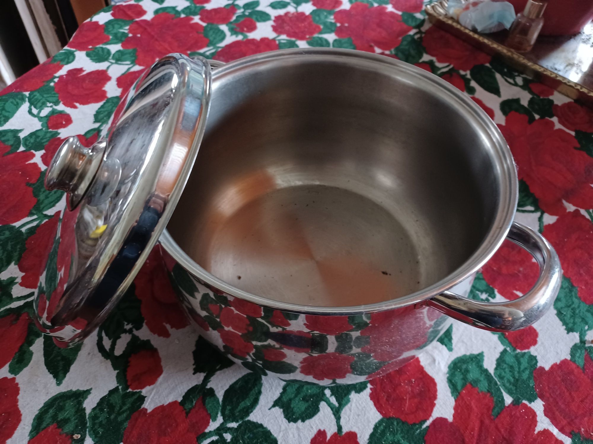 Panela de sopa grande