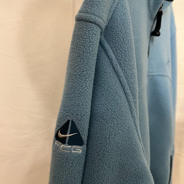 Вінтажна фліска Nike пастельно блакитного кольору