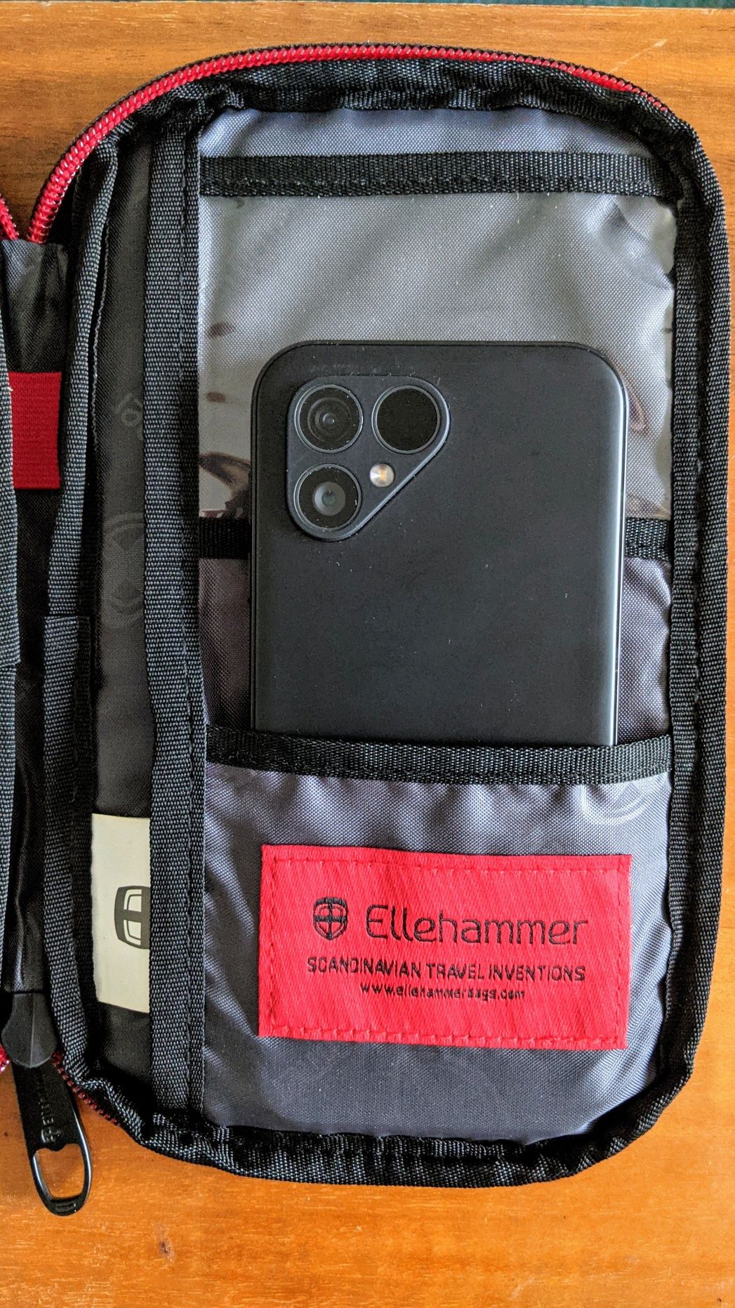 Organizer, etui na dokumenty, karty, telefon Ellehammer