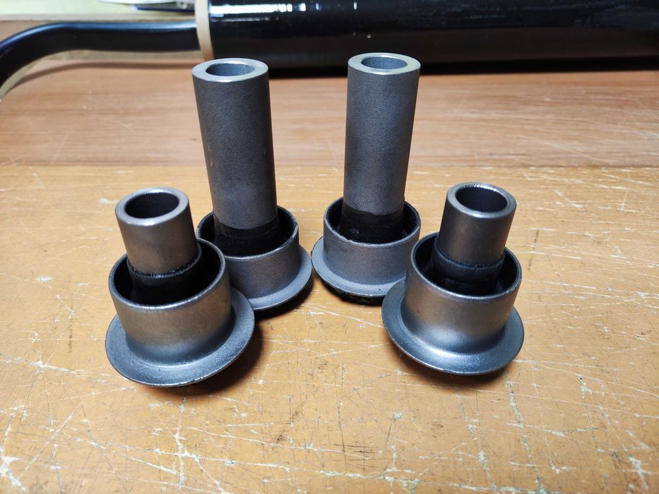 Сайлентблоки подрамника Nissan Leaf комплект из 4х штук новые