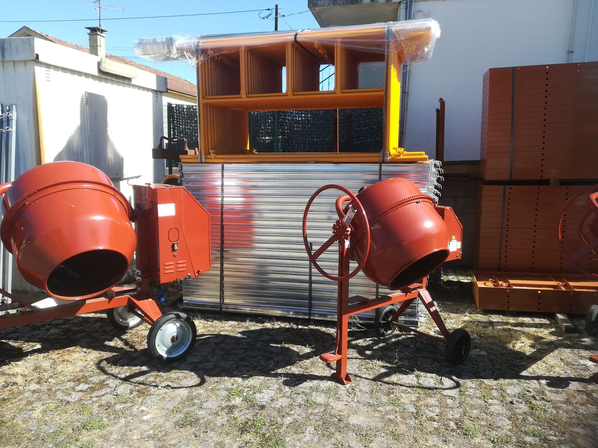 Pinça para pegar em pedra