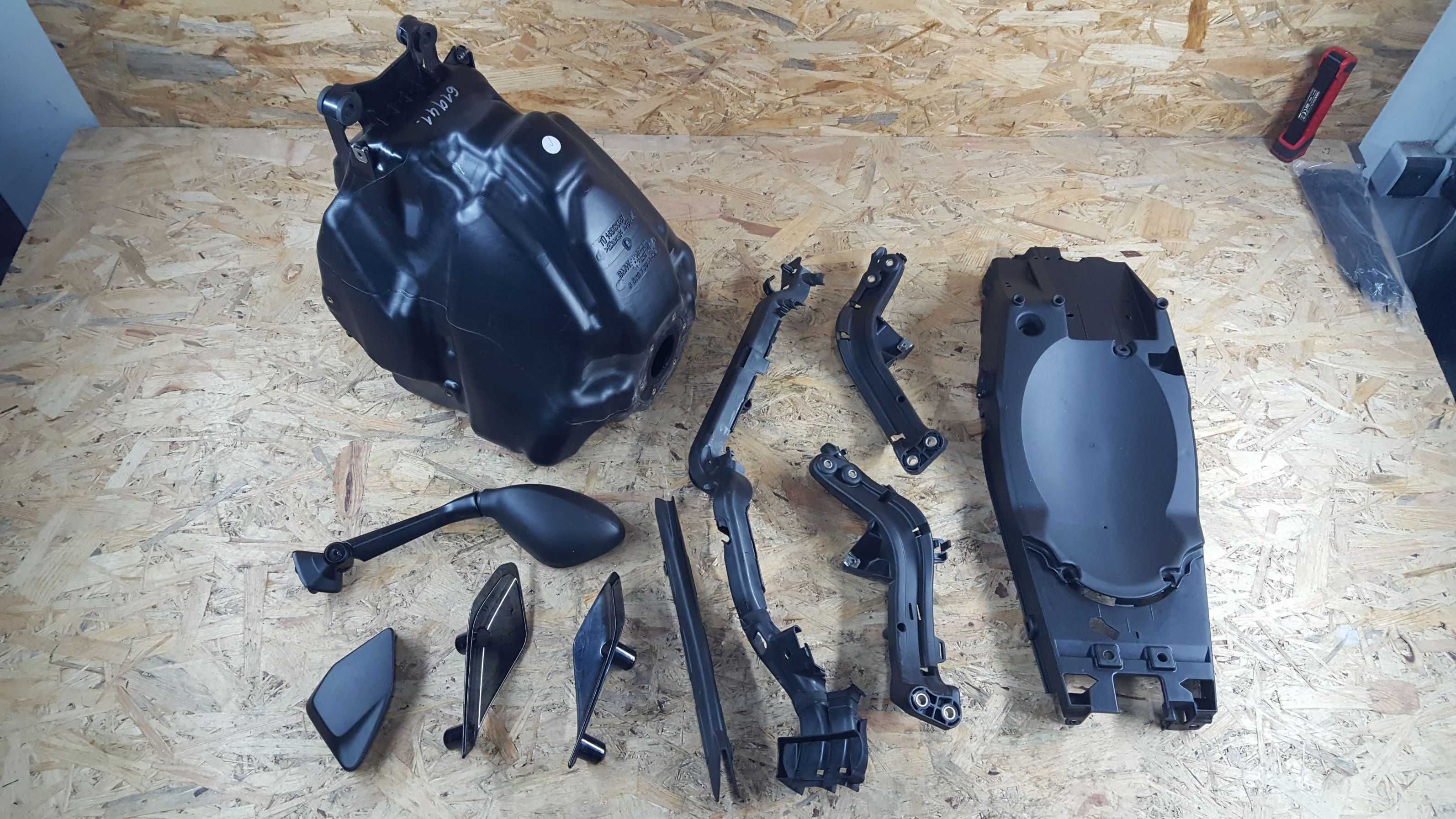 r1250rs owiewka wypelnienie mocowanie stelaz dzwignia czujnik set os