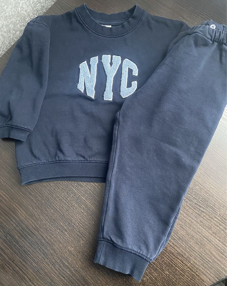 Костю фірми h&m 2-3 роки(98)