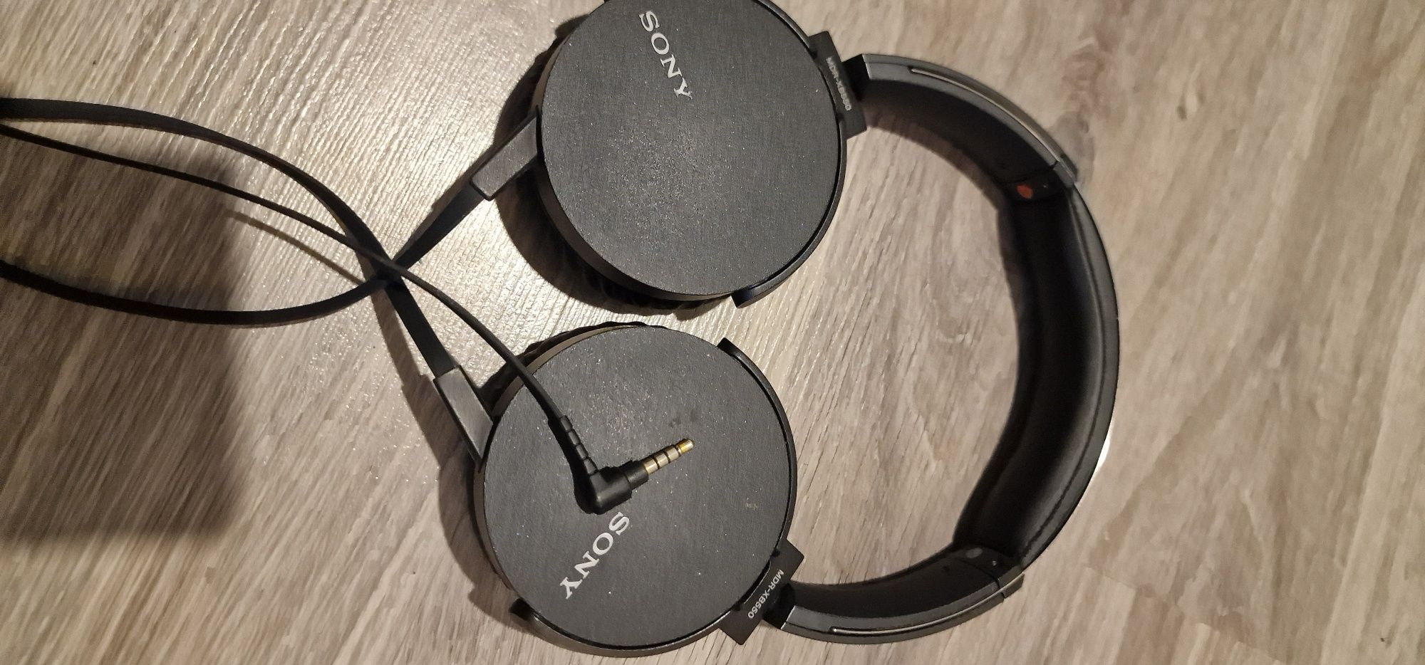 Phones Sony MDR-XB550