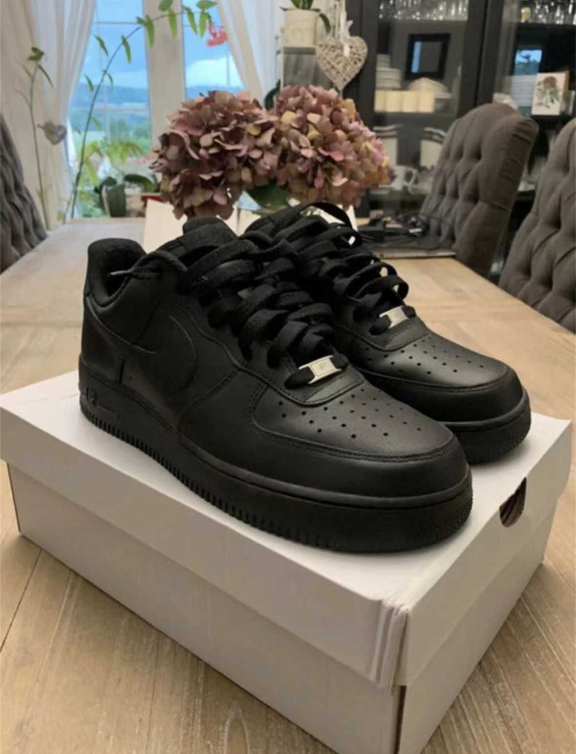 Nike Air Force 1 Low '07 Black EU 40