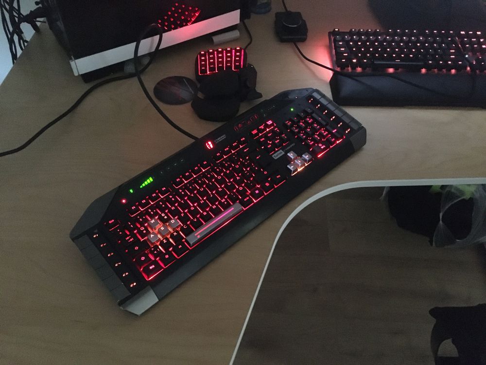 Klawiatura Saitek CYBORG KEYBOARD DE