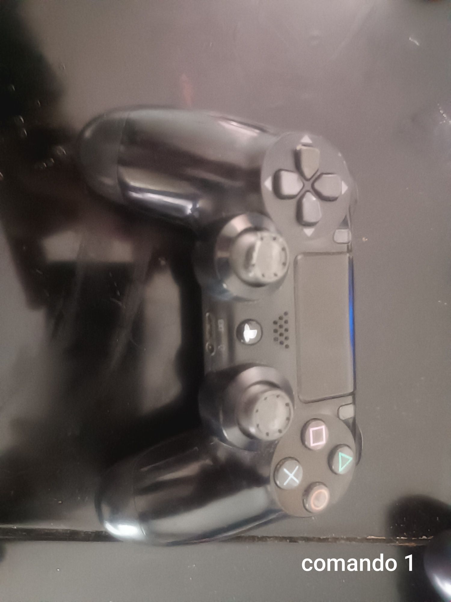 PS4 pro 1T com acessórios