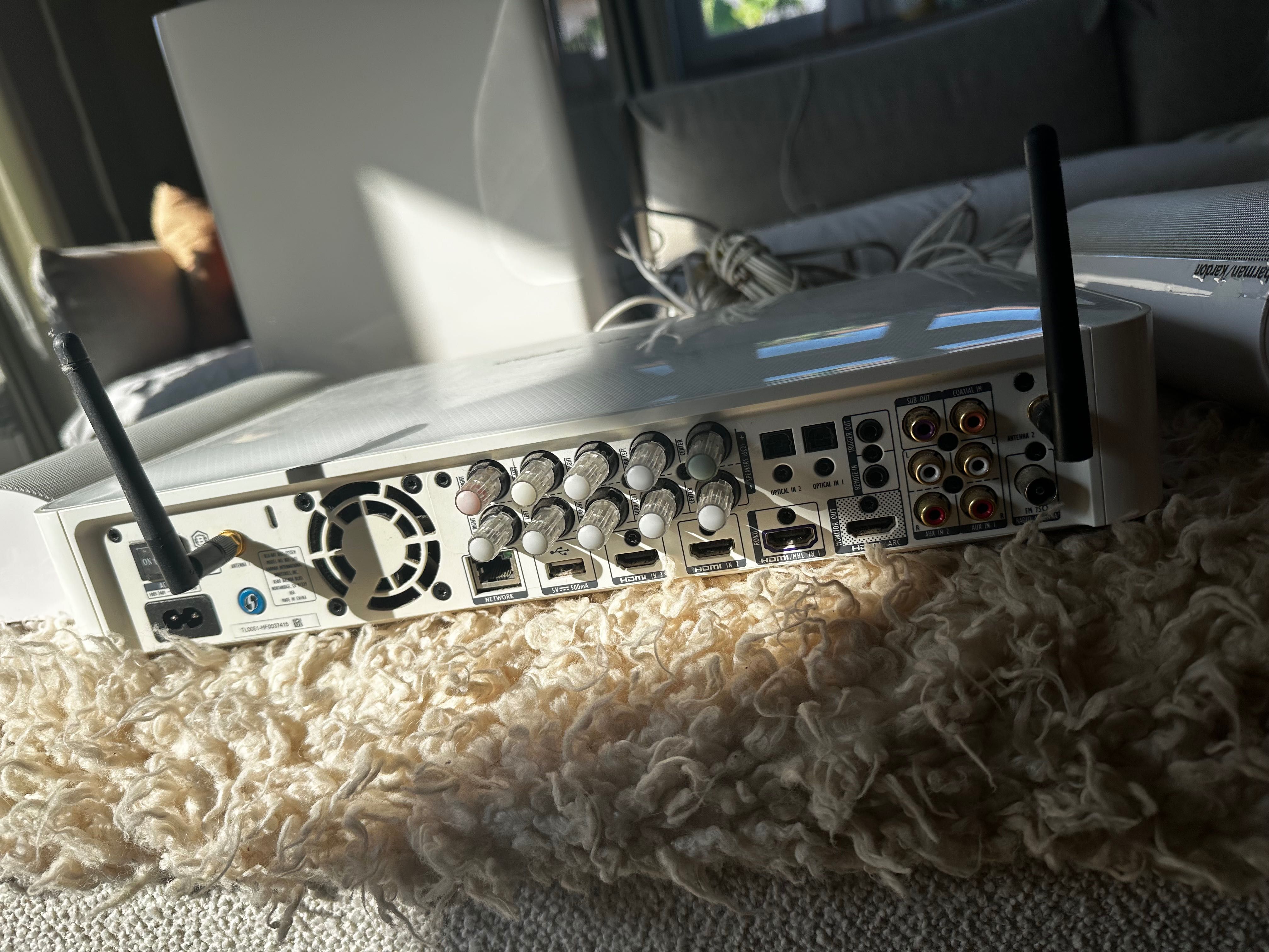Sistema de Som Harman Kardon BDS 580 - 5.1 Home Theater