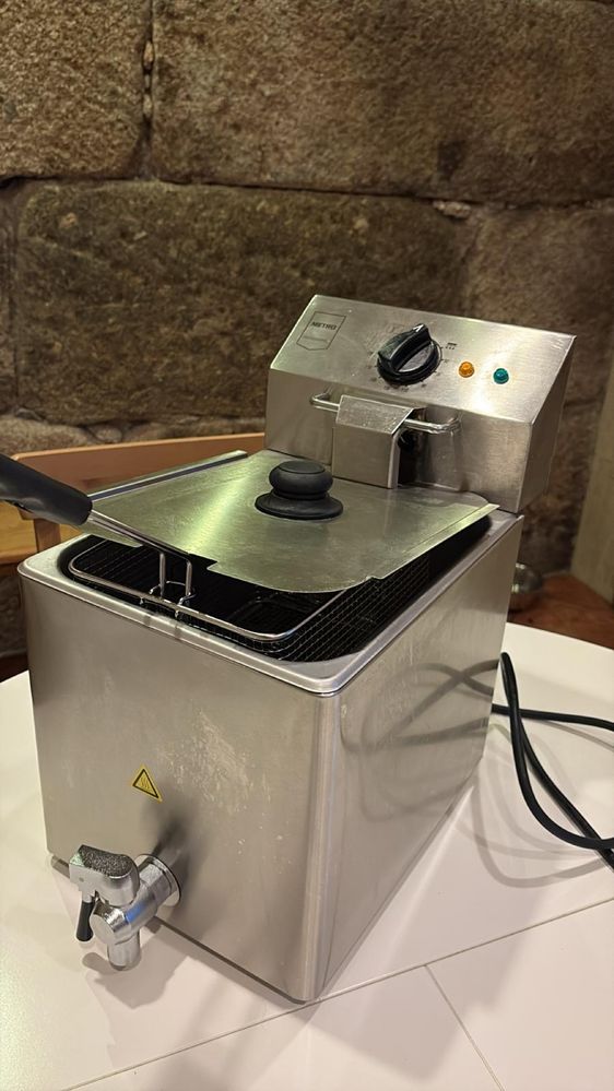 Fritadeira profissional 8litros