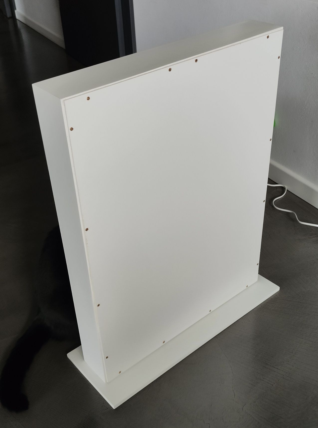 Lustro do makijażu/wizażu z oświetleniem LED