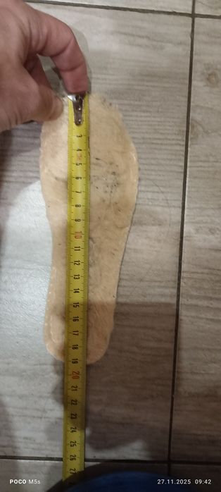 Зимове взуття для дівчинки