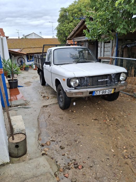 Carrinha de caixa aberta