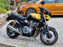 Yamaha XJR Jedyny taki na rynku, nowy akumulator.
