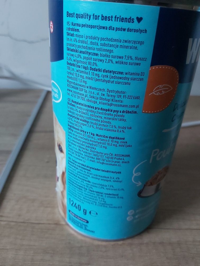 Sucha i mokra karma dla psa Winston