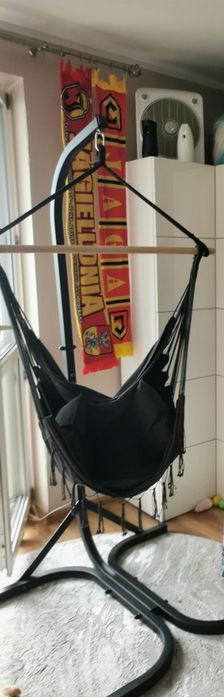 Ciemno-szary fotel wiszący