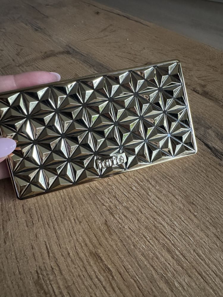 Tarte The Golden Era Amazonian Bejeweled paletka cieni do oczu