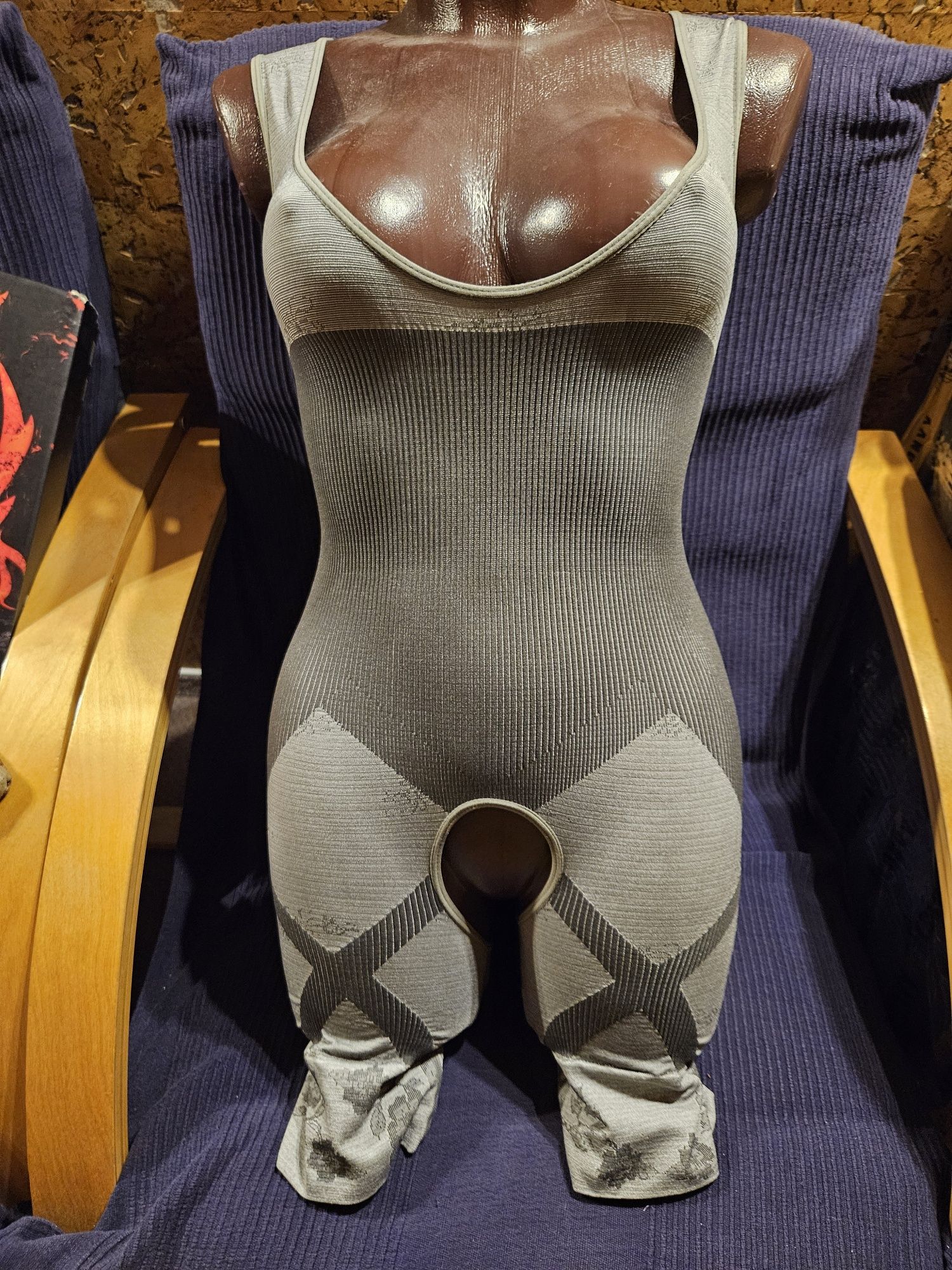 Body modelujące sylwetkę z włóknem bambusowym L