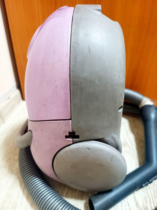 Пылесос Samsung 380W мощный