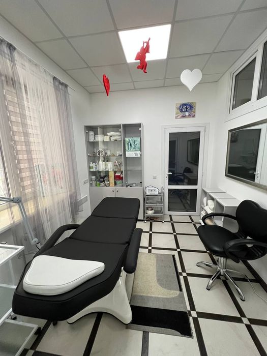 Аренда кабинета в салоне красоты полная автономия (вода и свет )