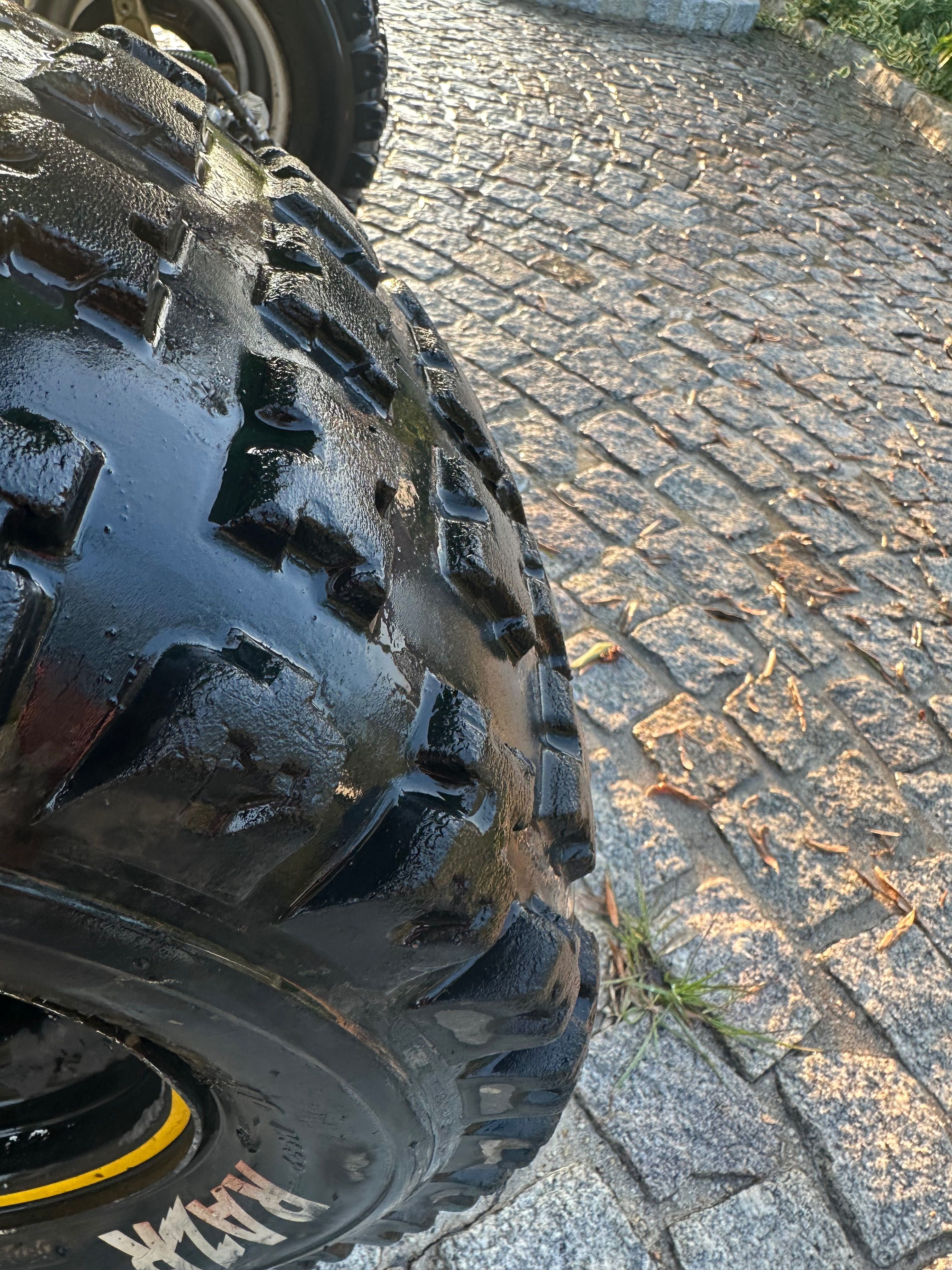 Moto 4 Kawasaki 250cc