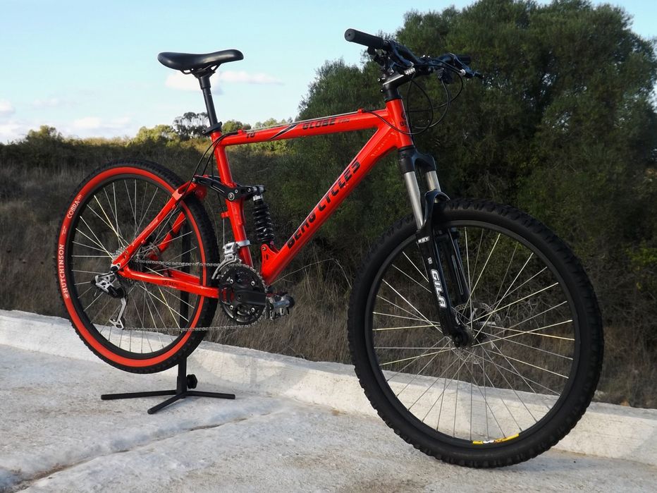 Bicicleta de BTT XC/Trail Berg Globe Pro 10 - Suspensão Total