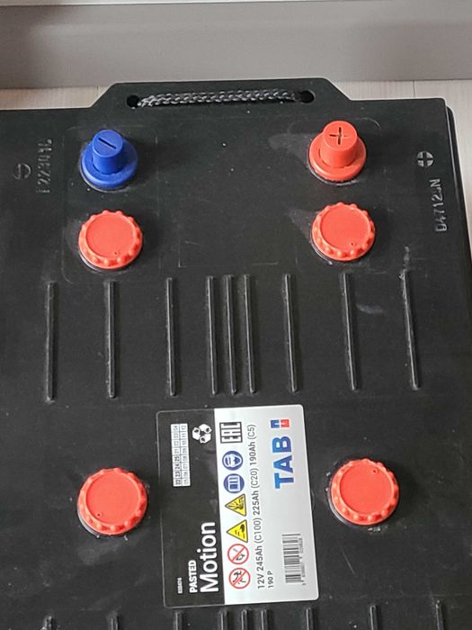 Продам тягові акумулятори  ТАВ