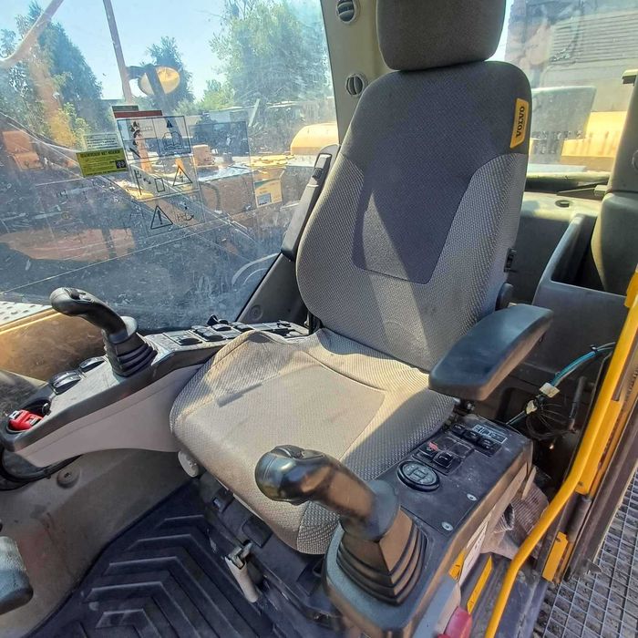 Продам Екскаватор Volvo EC220DL