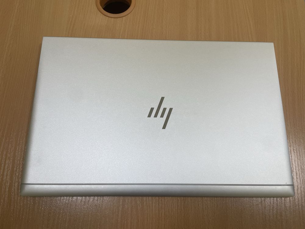 IRIS XE HP ELITEBook 850 G8 15.6 i5-1135G7 16/512 GB FHD IPS