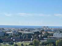 Apartamento T2 com sala de 40m2 e Vista Panorâmica sobre o Rio Tejo...