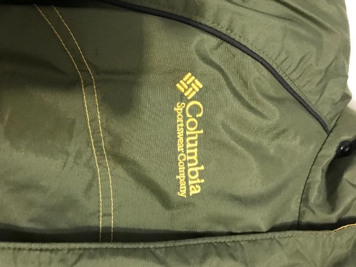 Продам теплую куртку "Columbia"