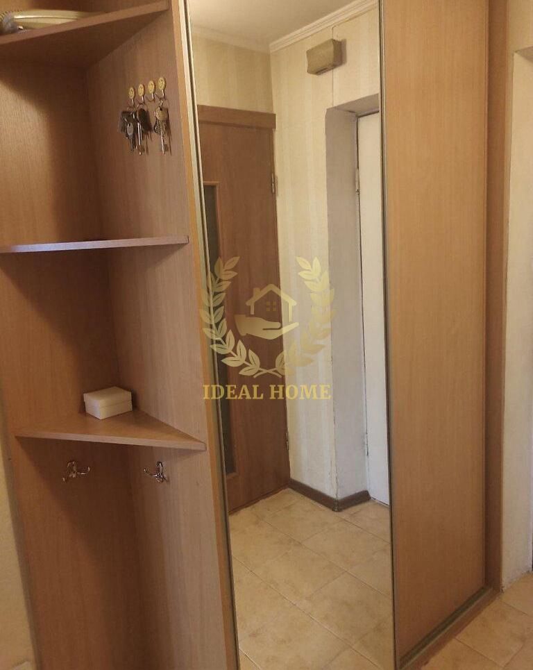 Продається 1-к квартира в Києві на Мінському масиві
