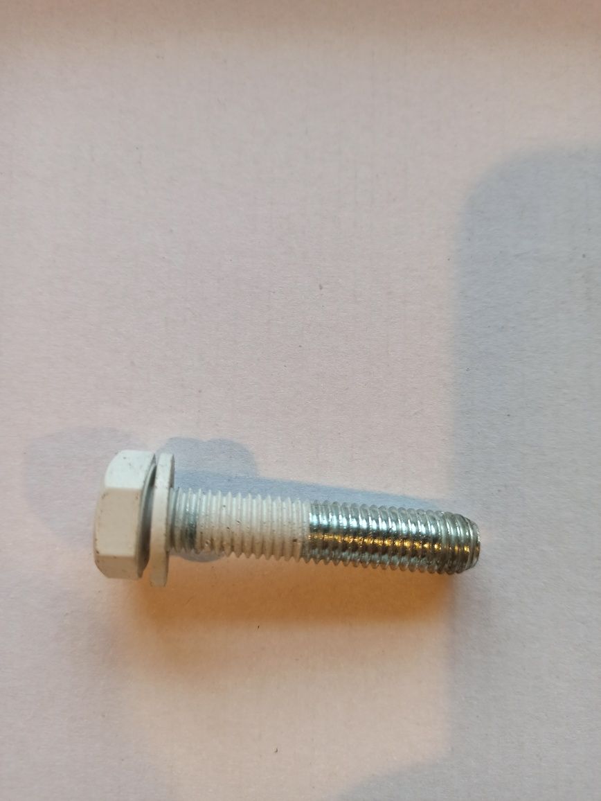 Śruba M10x50 Śruby maszynowe 8.8