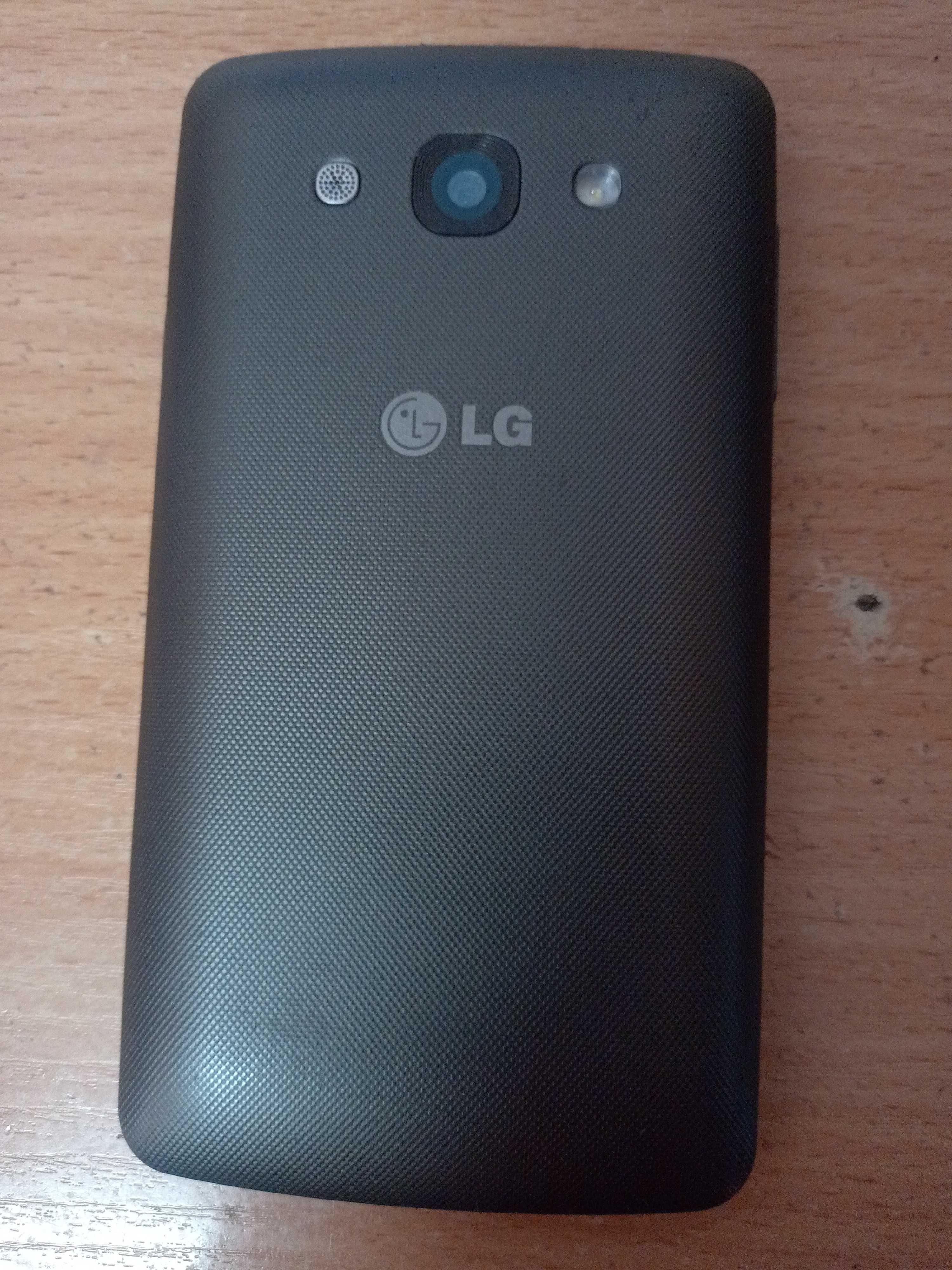 мобільний телефон LG - X135