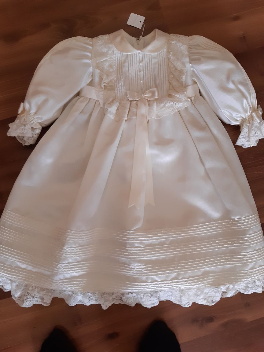 Vestido de cerimónia bebé