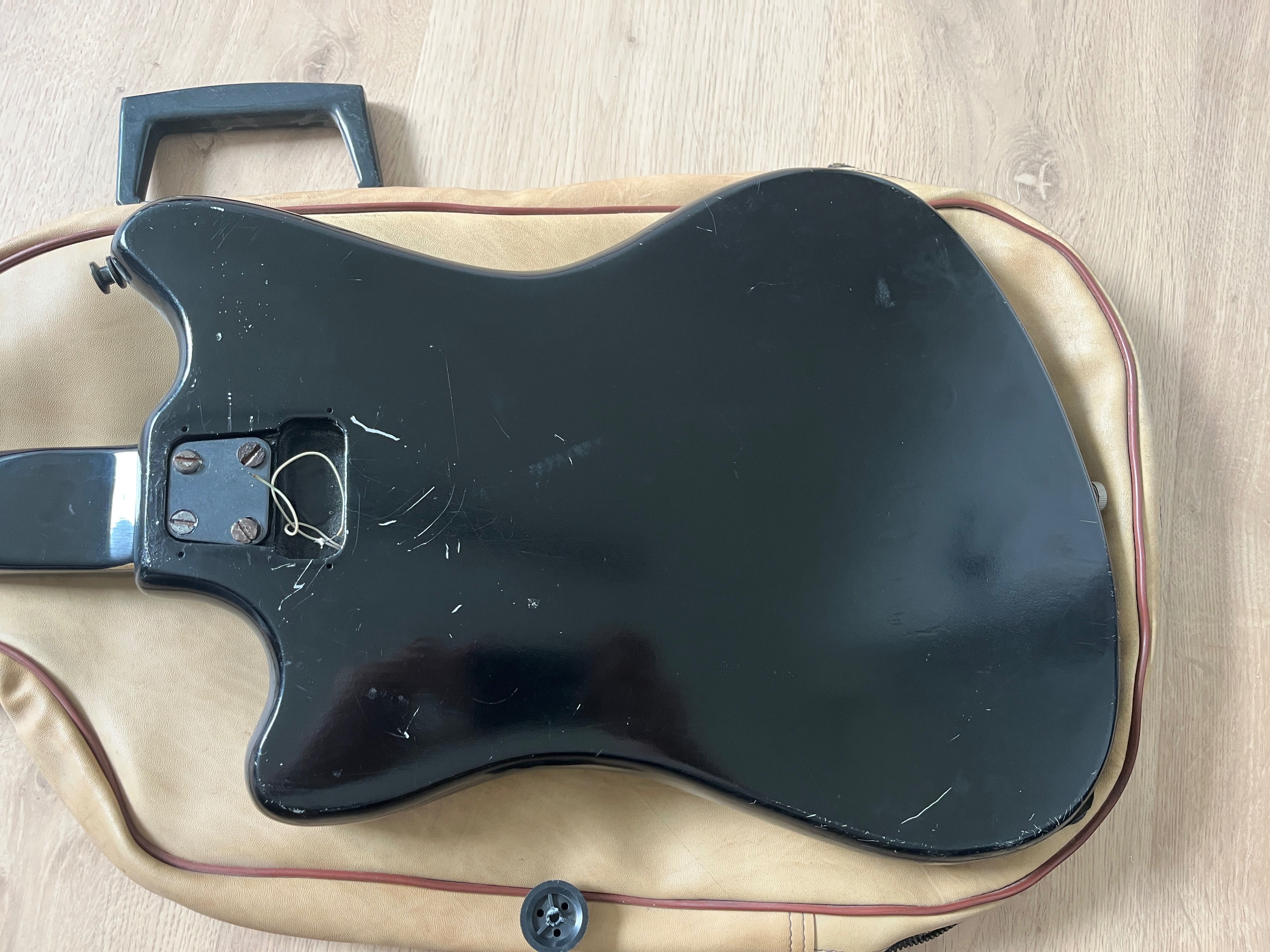 Gitara basowa Borisov Fuzz. USSR Bass BAS-1 (Solo-1)