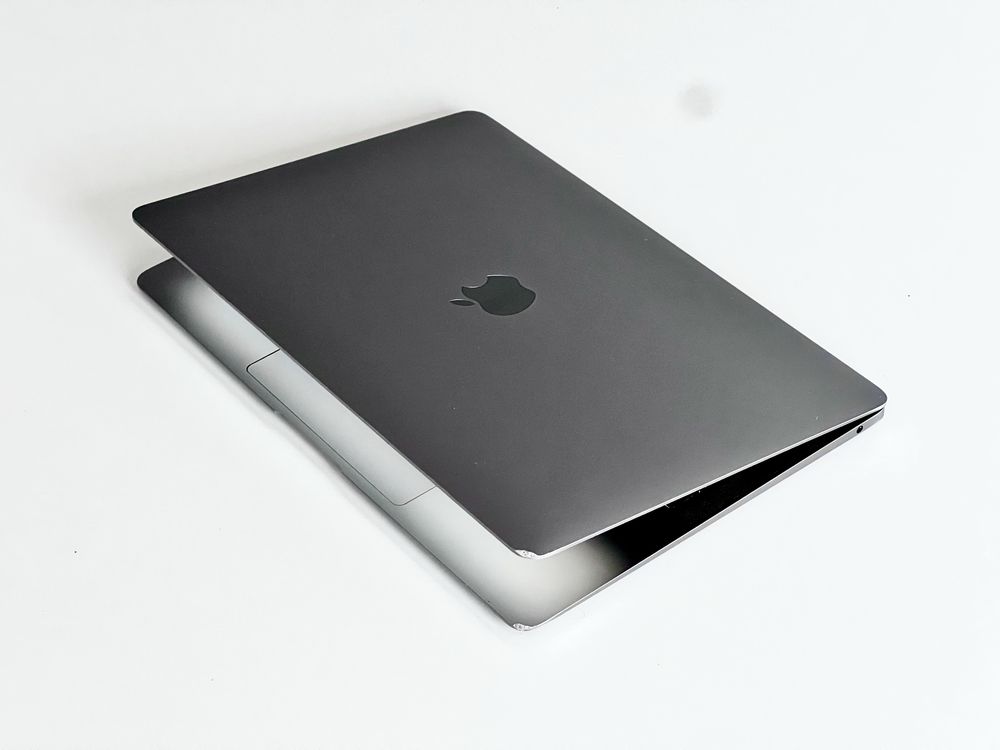 MacBook Air 2019 8/128 Gb M2 SSD Core i5 Retina XDR